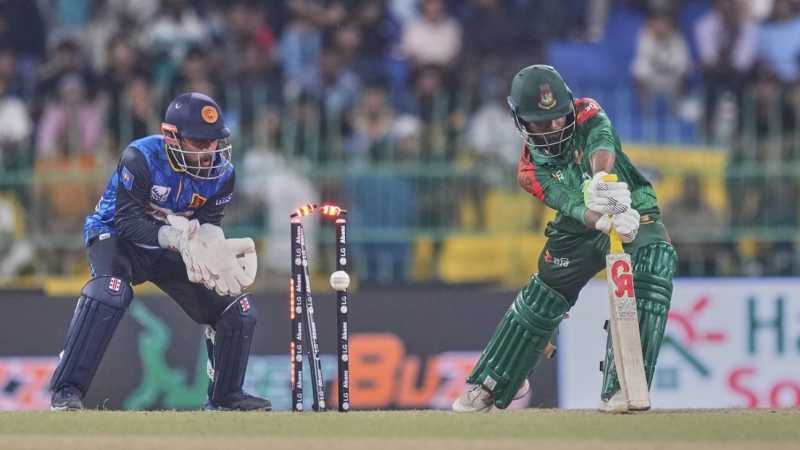 আসালঙ্কার সেঞ্চুরির পর বাংলাদেশের ৫ রানে ৭ উইকেট পতন, লজ্জার হার টাইগাদের
